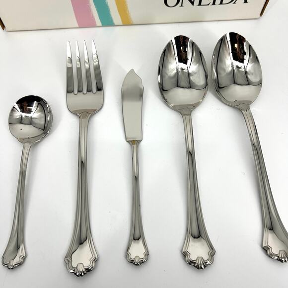 Vintage Oneida USA and Canada Midtowne New Old Stock 5 Piece Serving Set - Picture 1 of 9